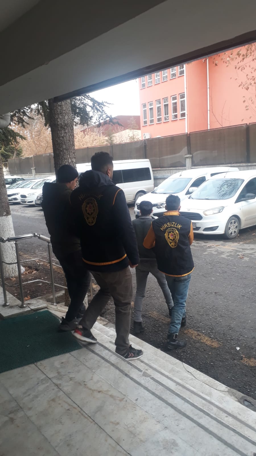 2 Hırsız Malatya Polisinden Kaçamadı