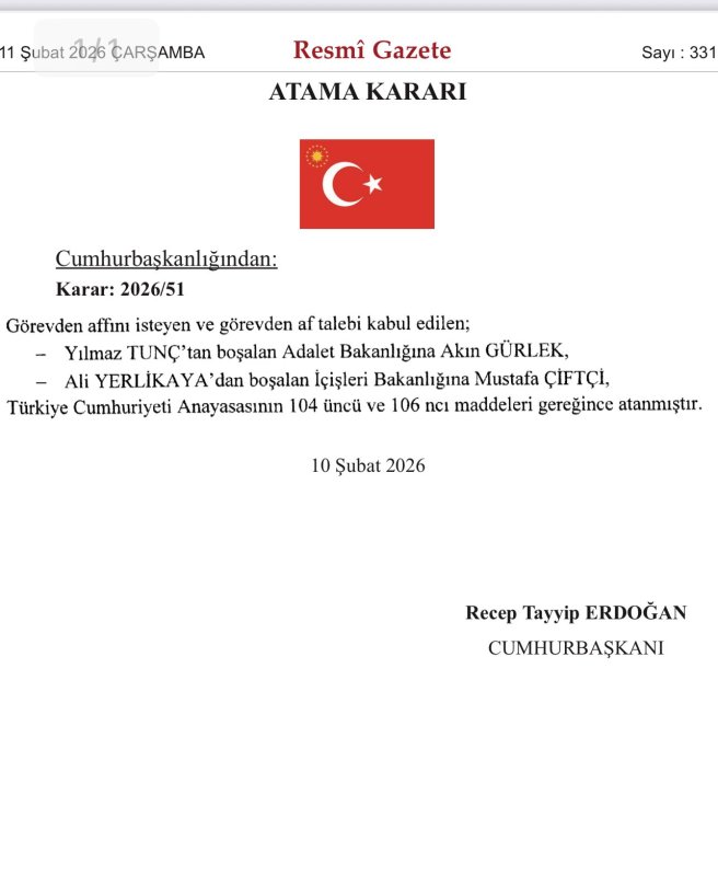 Kabinede 2 bakan değişti