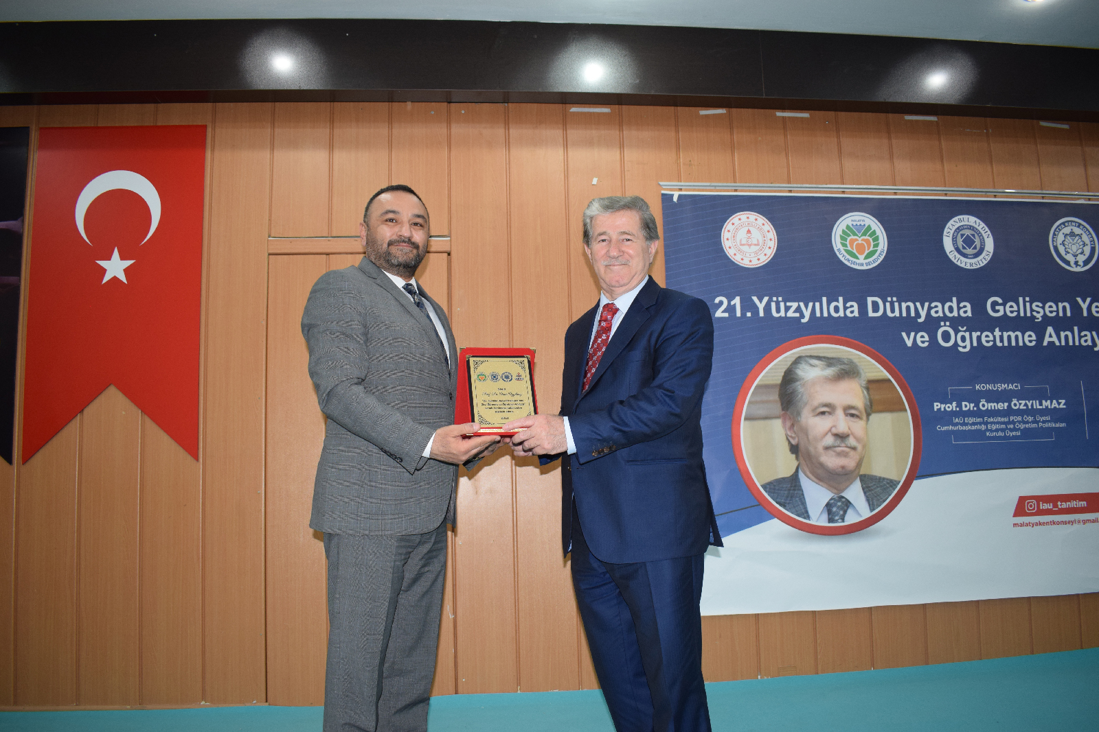 21. Yüzyılda Öğrenme Teknikleri  Konferansı Düzenledi