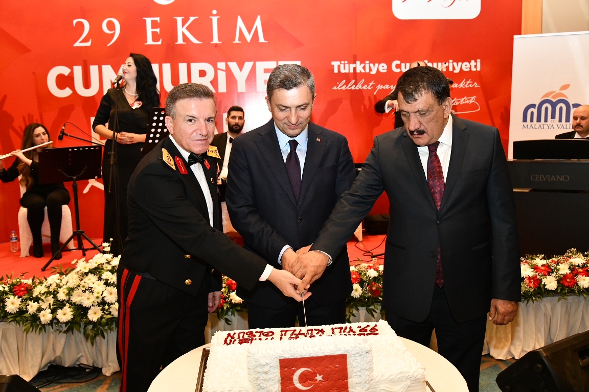 29 Ekim Cumhuriyet Resepsiyonu Düzenlendi