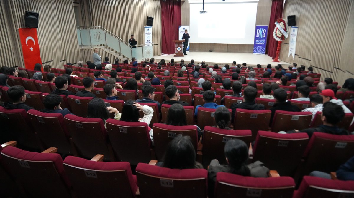 BONUS HOCA’DAN GENÇLERE SINAV TAKTİKLERİ