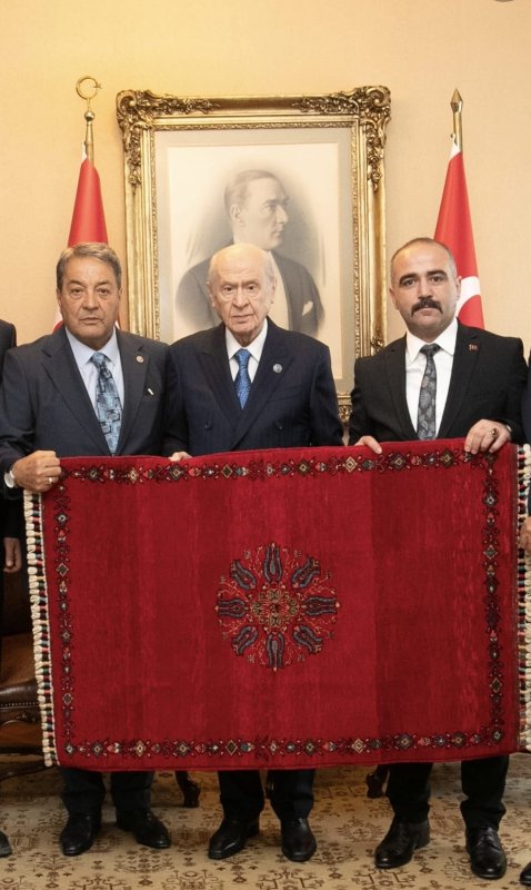Bahçeli, Fendoğlu ve Malatya Teşkilat Başkanlarını kabul etti 