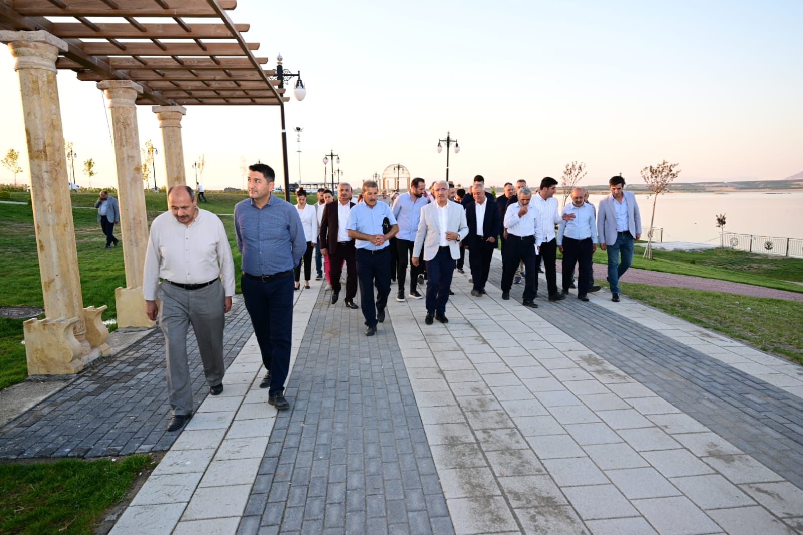 AK Parti Teşkilatı Battalgazi'deki Yatırımları Gezdi