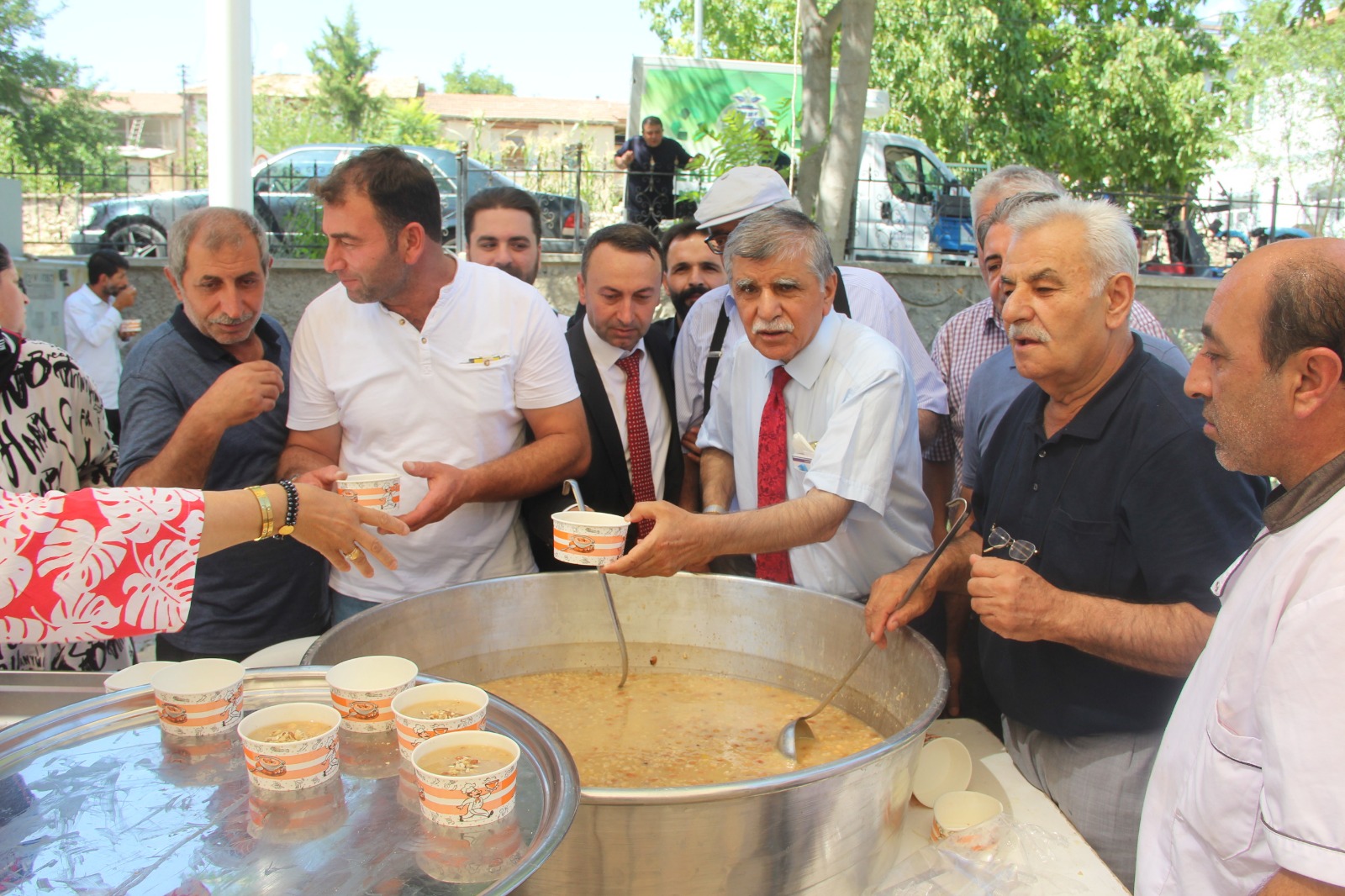Akçadağ Belediyesinden Aşure Programı