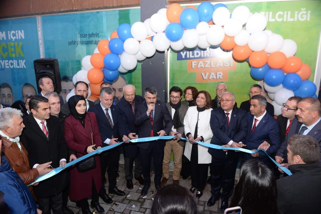 Ali Bozkurt Seçim Bürosunun Açılışını Yaptı
