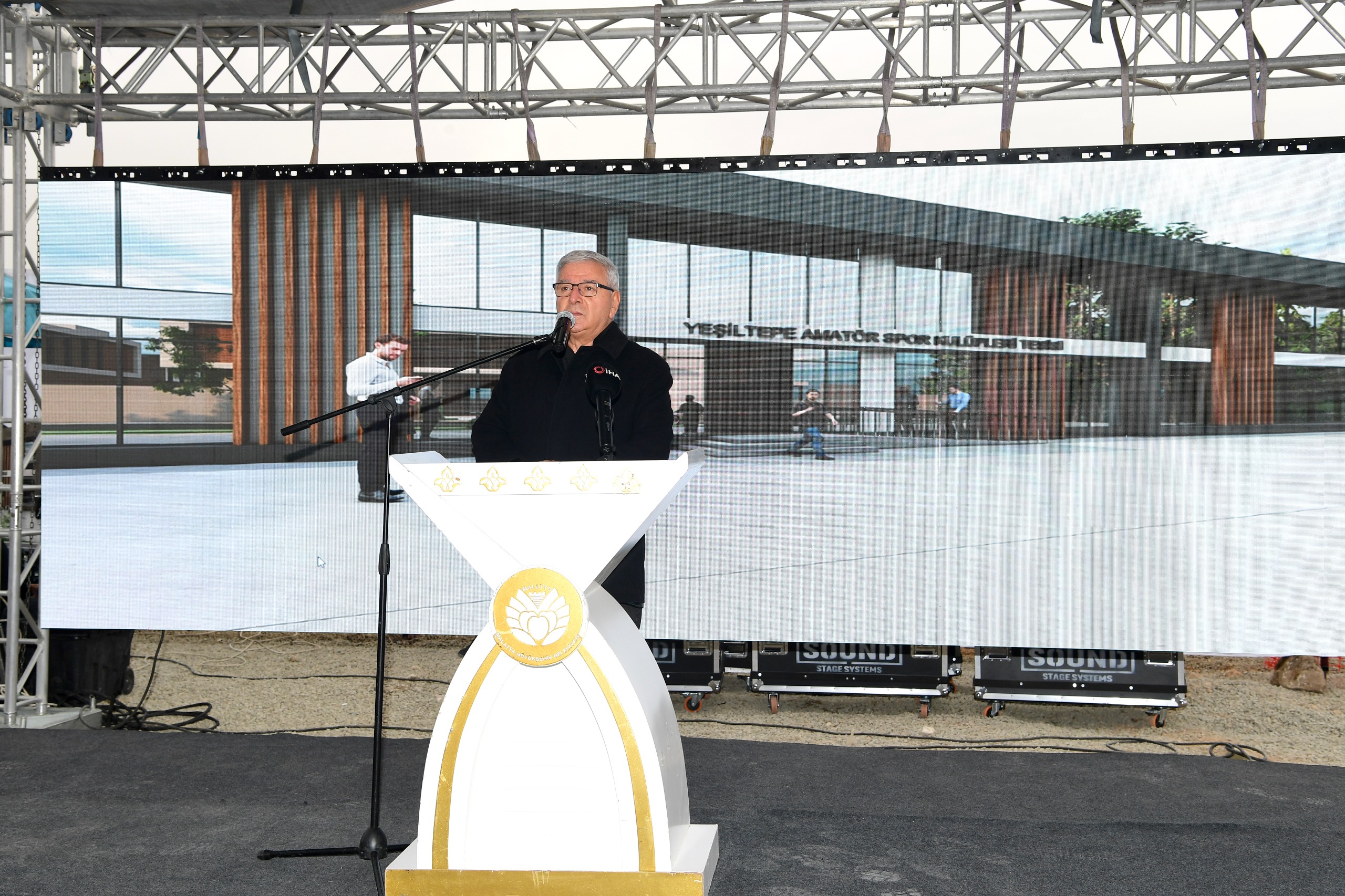 Amatör Spor Kulüpleri Tesisi'nin Temel Atma Töreninde Konuşan Başkan Er;  “BİRLİKTELİK OLMASAYDI BU KADAR HIZLI YOL ALAMAZDIK”