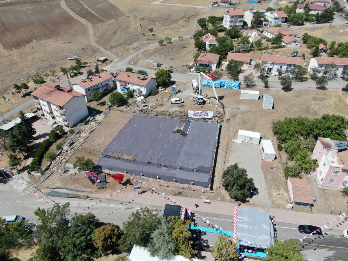 Arguvan Kapalı Spor Salonunun Temeli Atıldı