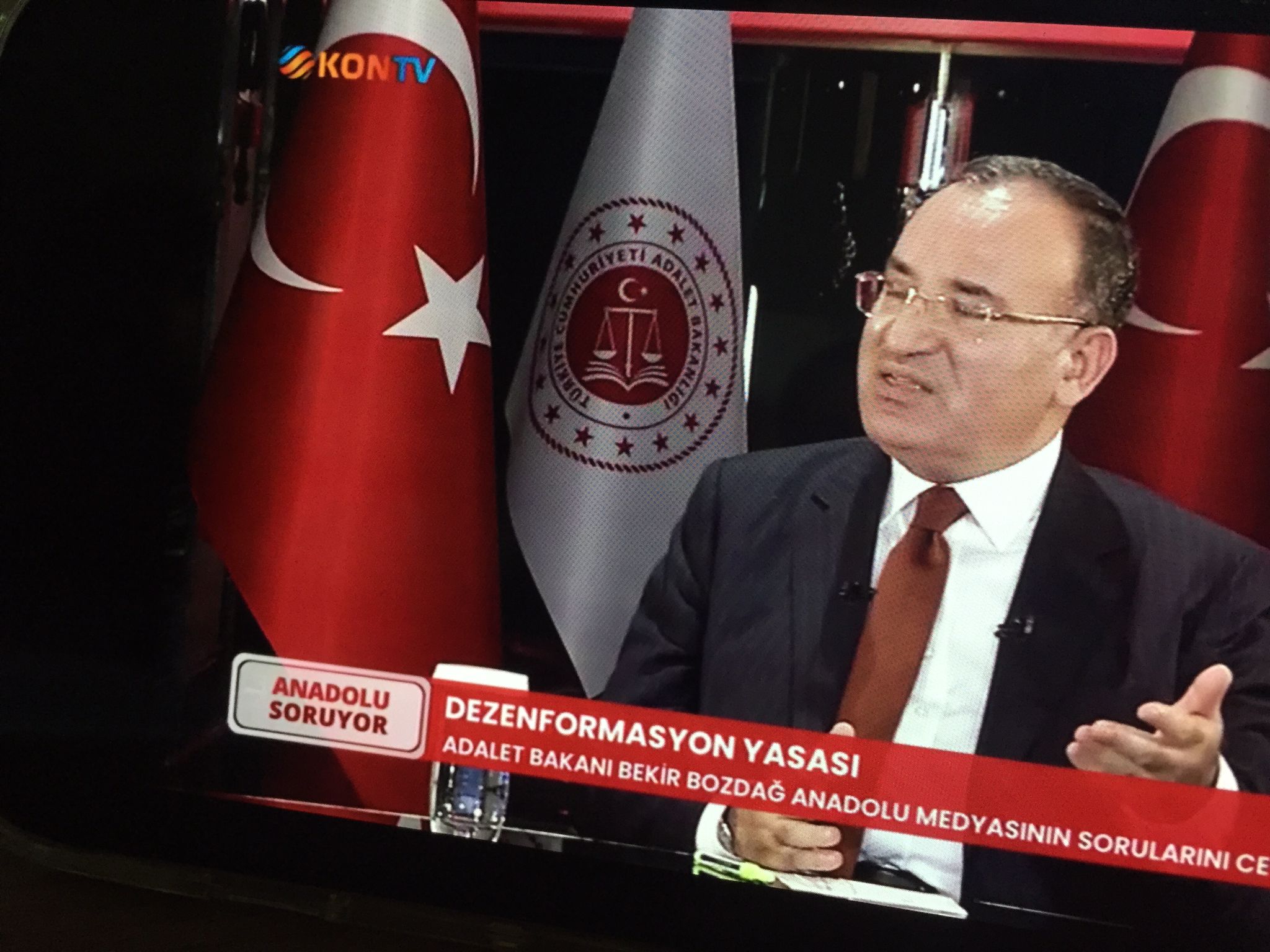 Bakan Bozdağ Anadolu Soruyor'un Sorularını Yanıtladı