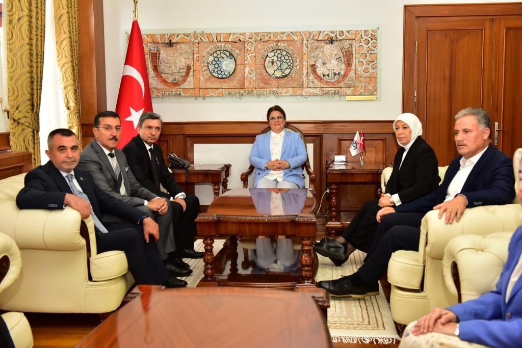 Bakan Yanık Malatya'da İncelemelerde Bulundu