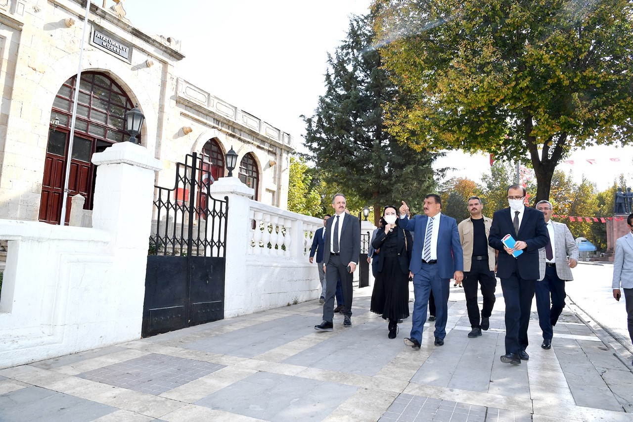 Bakanlık yetkilileri Malatya’da incelemelerde bulundular