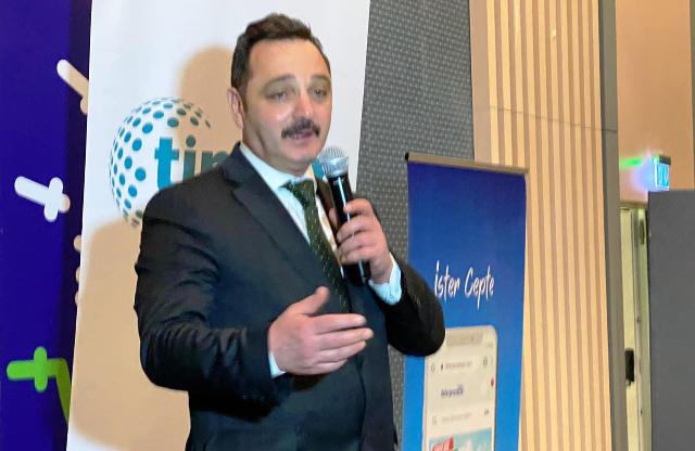 Basa,"Liyakatli İnternet Medyası Vasatların Altında Ezilmek İstemiyor"