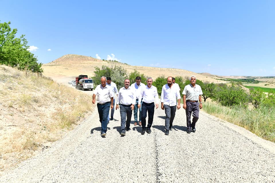 Başkan Çınar, “Çayırköy İle Karahan Arasındaki 4,5 Km’lik Bağlantı Yolunu Konforlu Hale Getirdik”