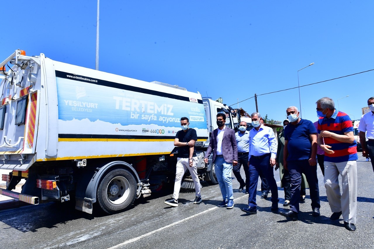 Başkan Çınar, temizlik çalışmalarını inceledi