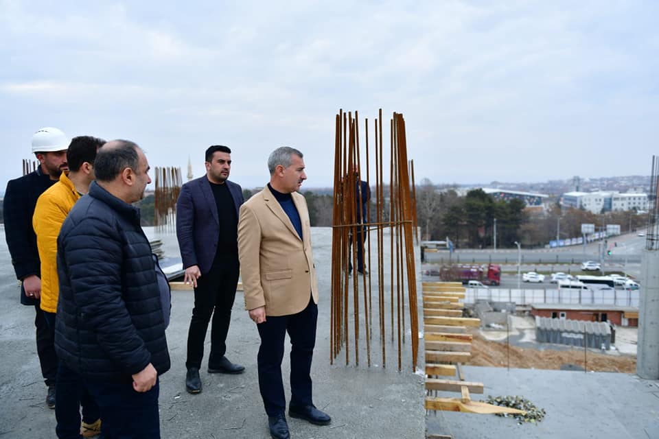 Başkan Çınar Yeni Hizmet Binasının İnşaatında İncelemelerde Bulundu