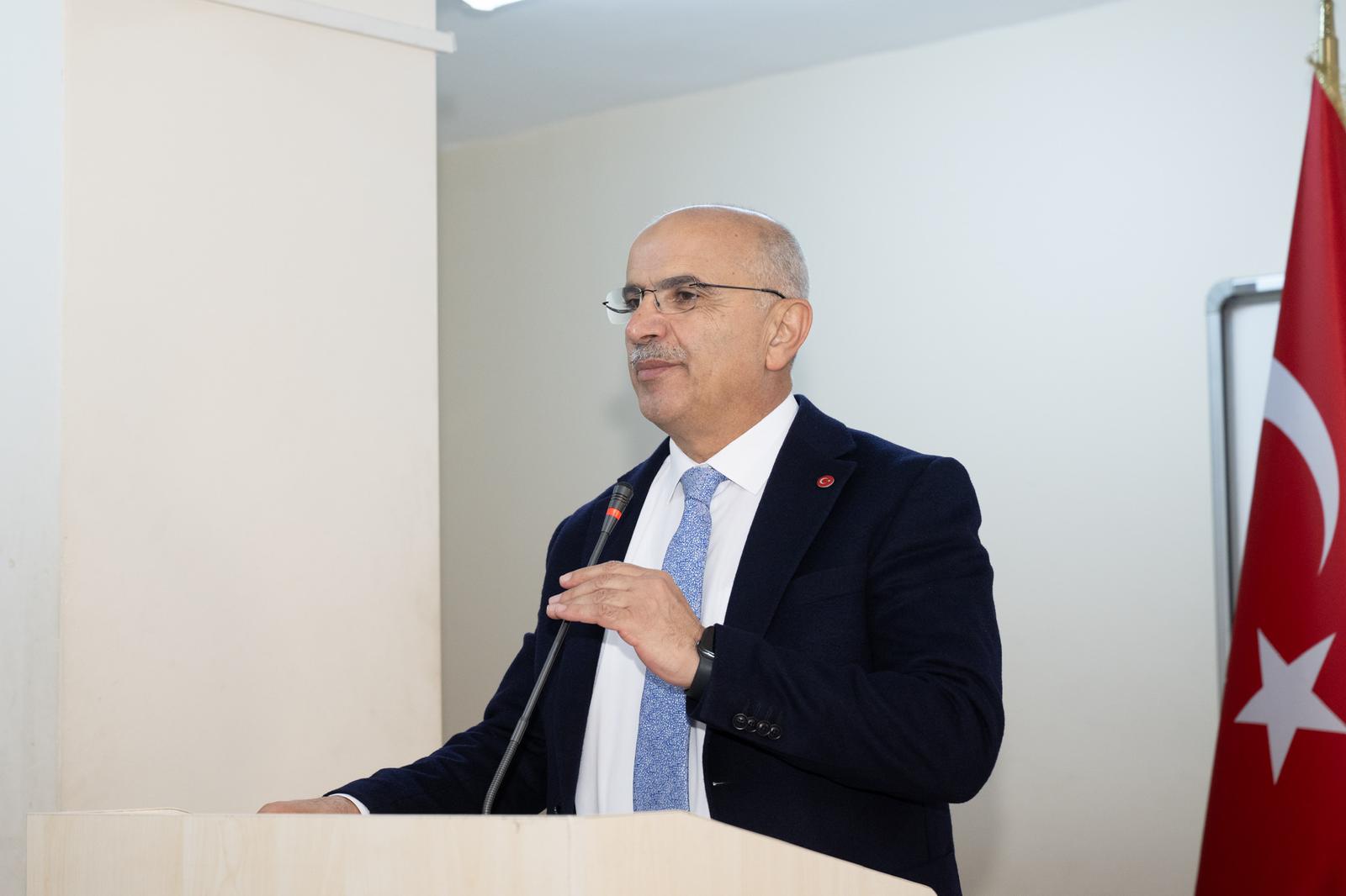 BAŞKAN ER, 'KARİYER GÜNLERİ' KAPSAMINDA  ÖĞRENCİLERLE BİR ARAYA GELDİ