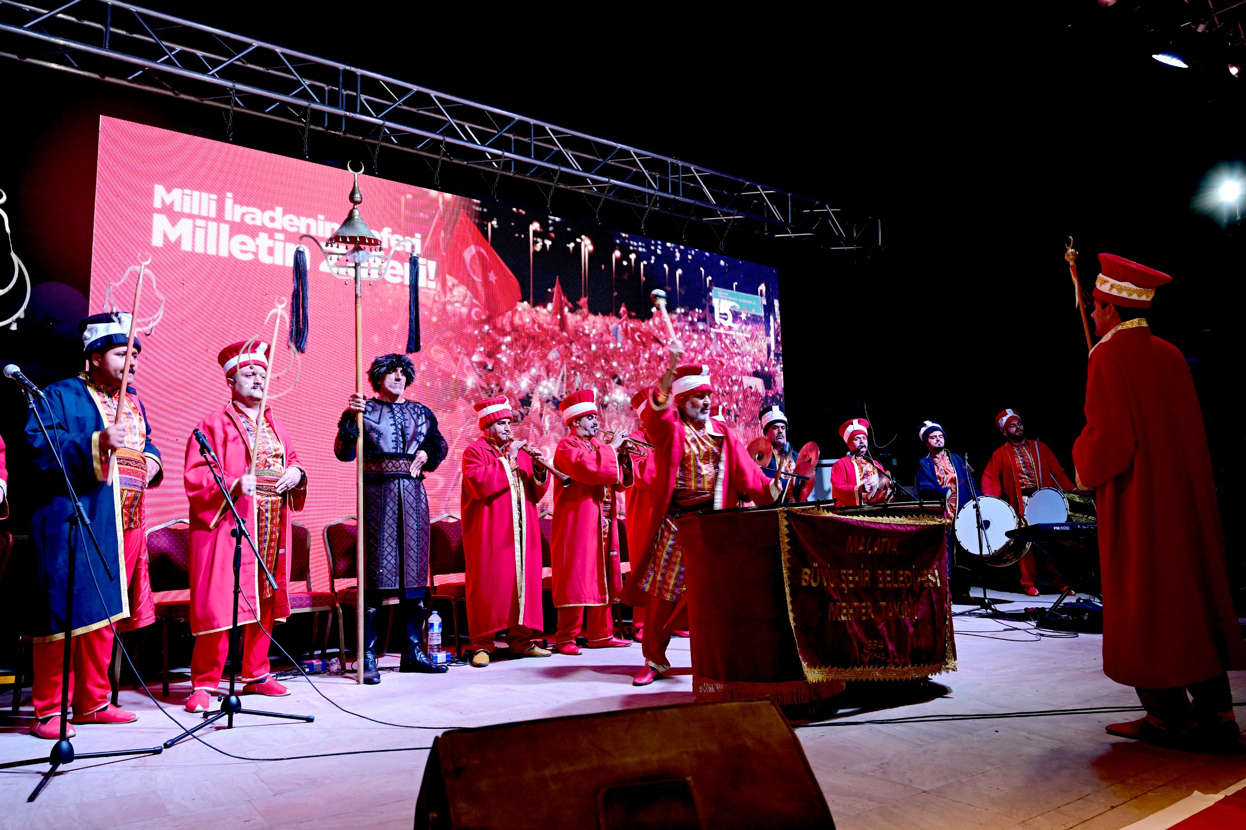 Başkan Er, Milli Birliğimize Bütünlüğümüze ve Bağımsızlığımıza Hep Birlikte Sahip Çıktık"