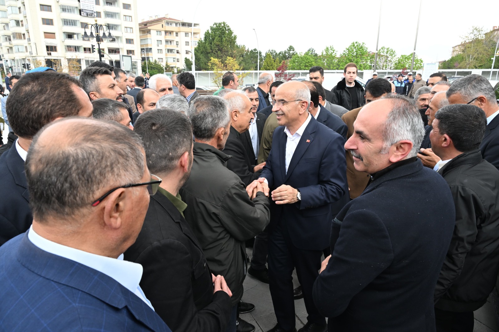 Başkan Er Vatandaşlarla Bayramlaştı