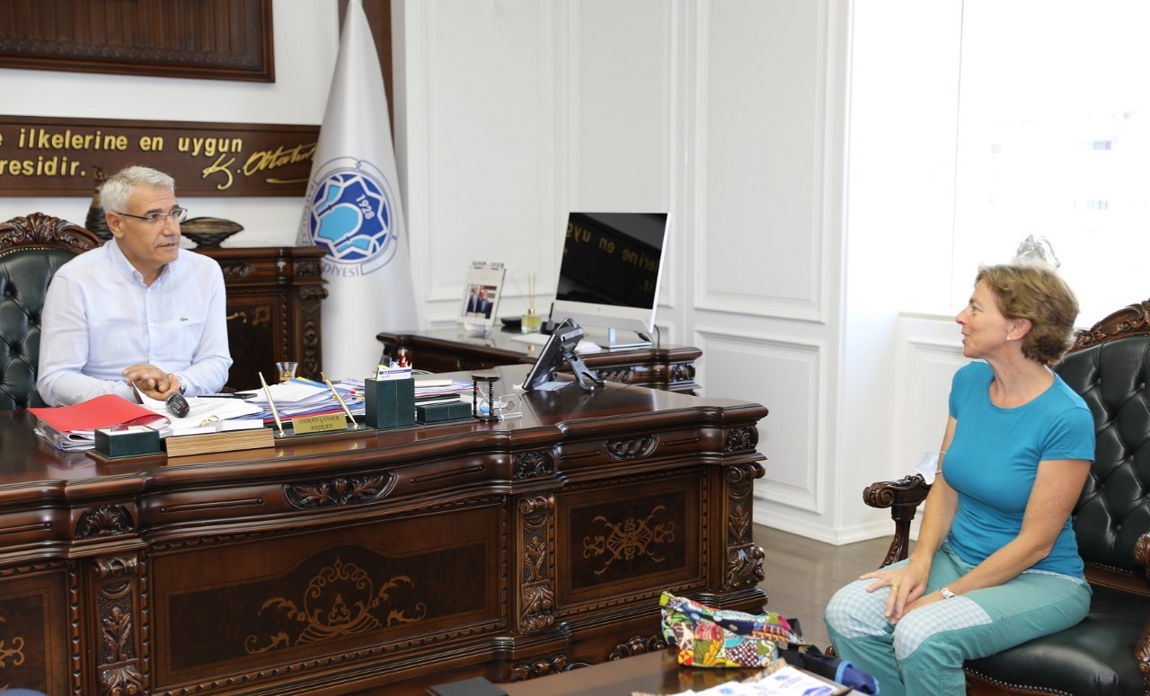 Başkan Güder, Arslantepe kazı heyeti başkanı Restelli’yi konuk etti