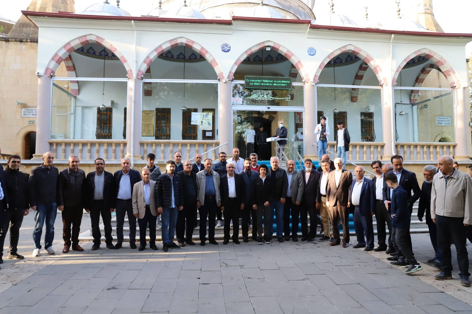 Başkan Güder  Battalgazililerin Bayramını Kutladı