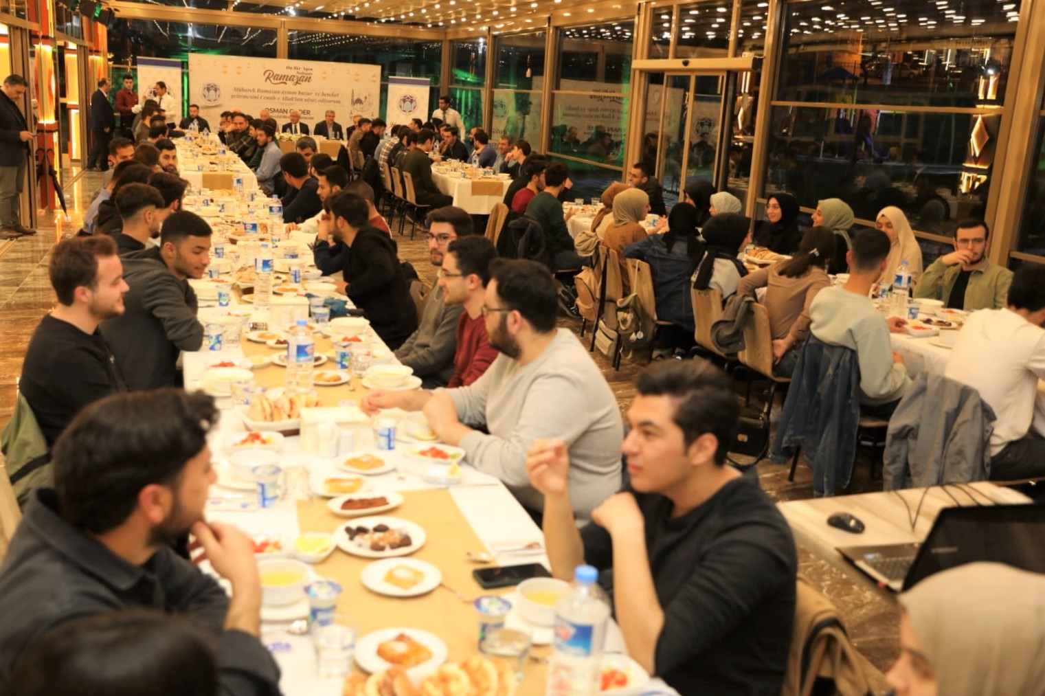 Başkan Güder Genç STK Temsilcileriyle İftarda Buluştu