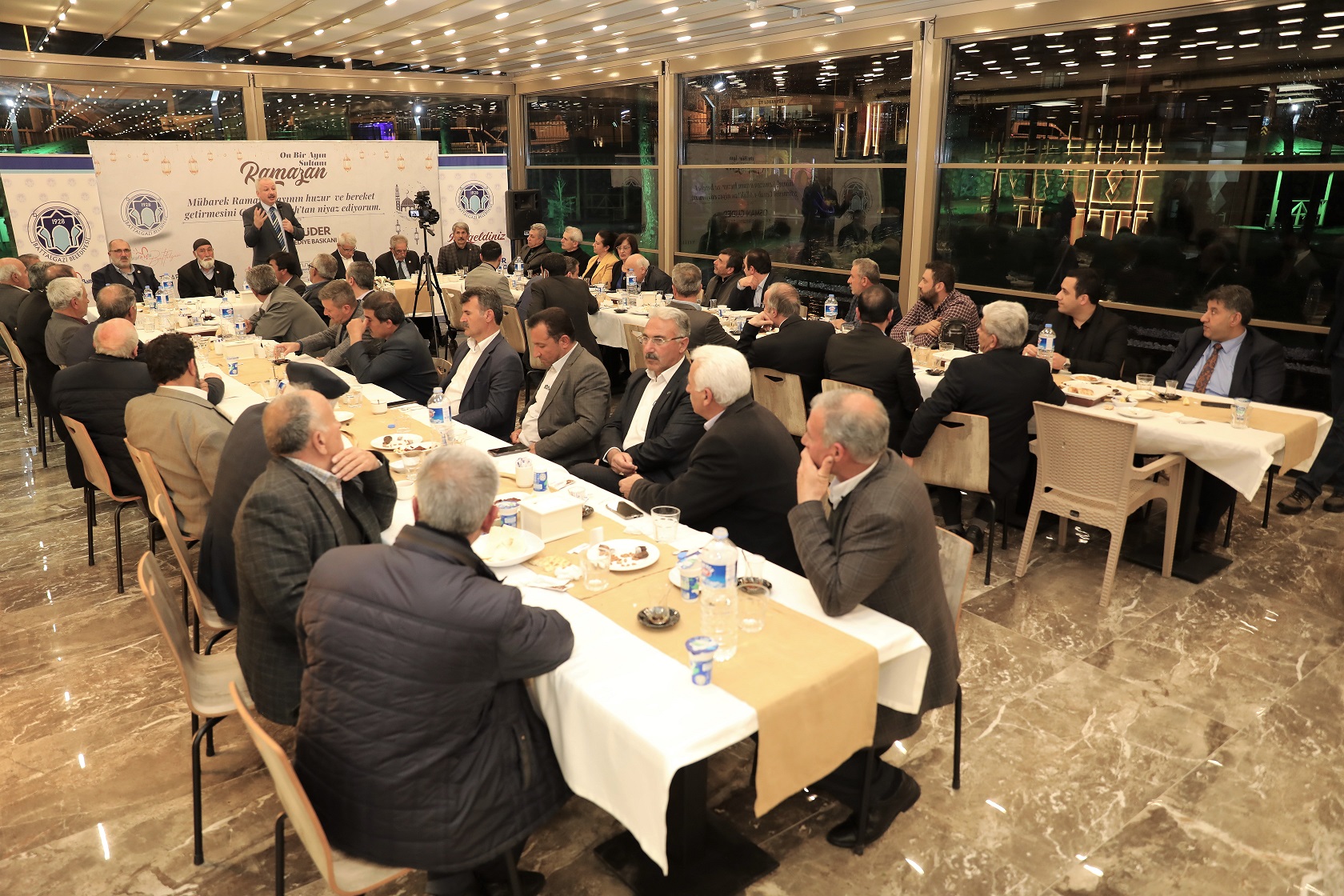 Başkan Güder Muhtarları İftarda Ağırladı