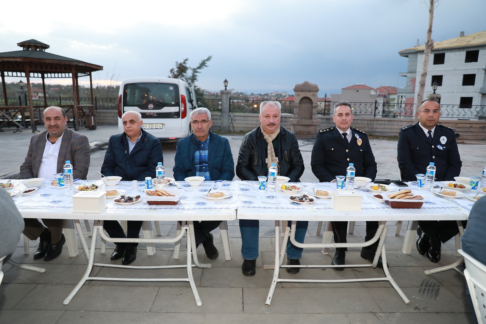 Başkan Güder Polislerle İftarda Buluştu