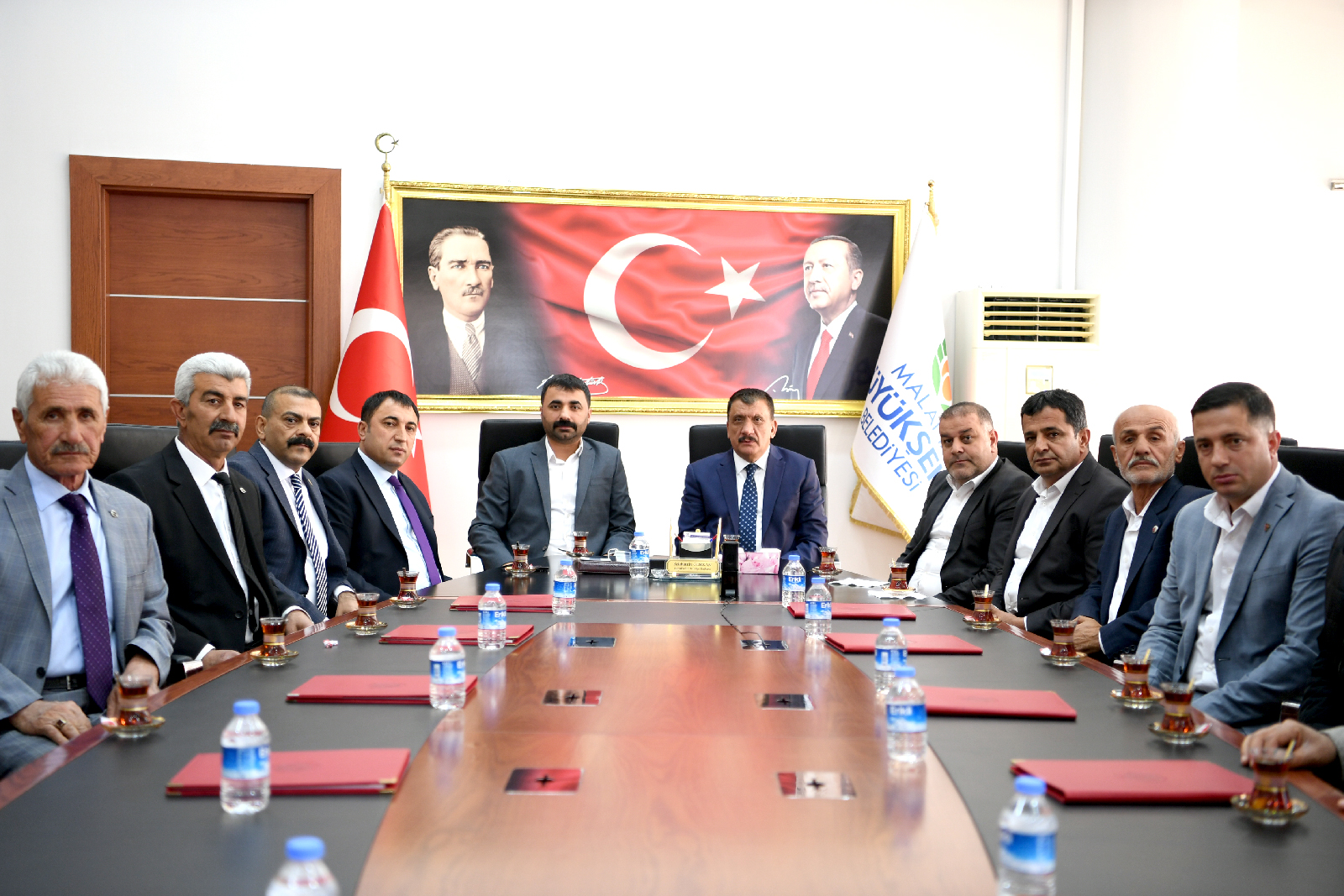 Başkan Gürkan MHP İl Başkanı İle Görüştü