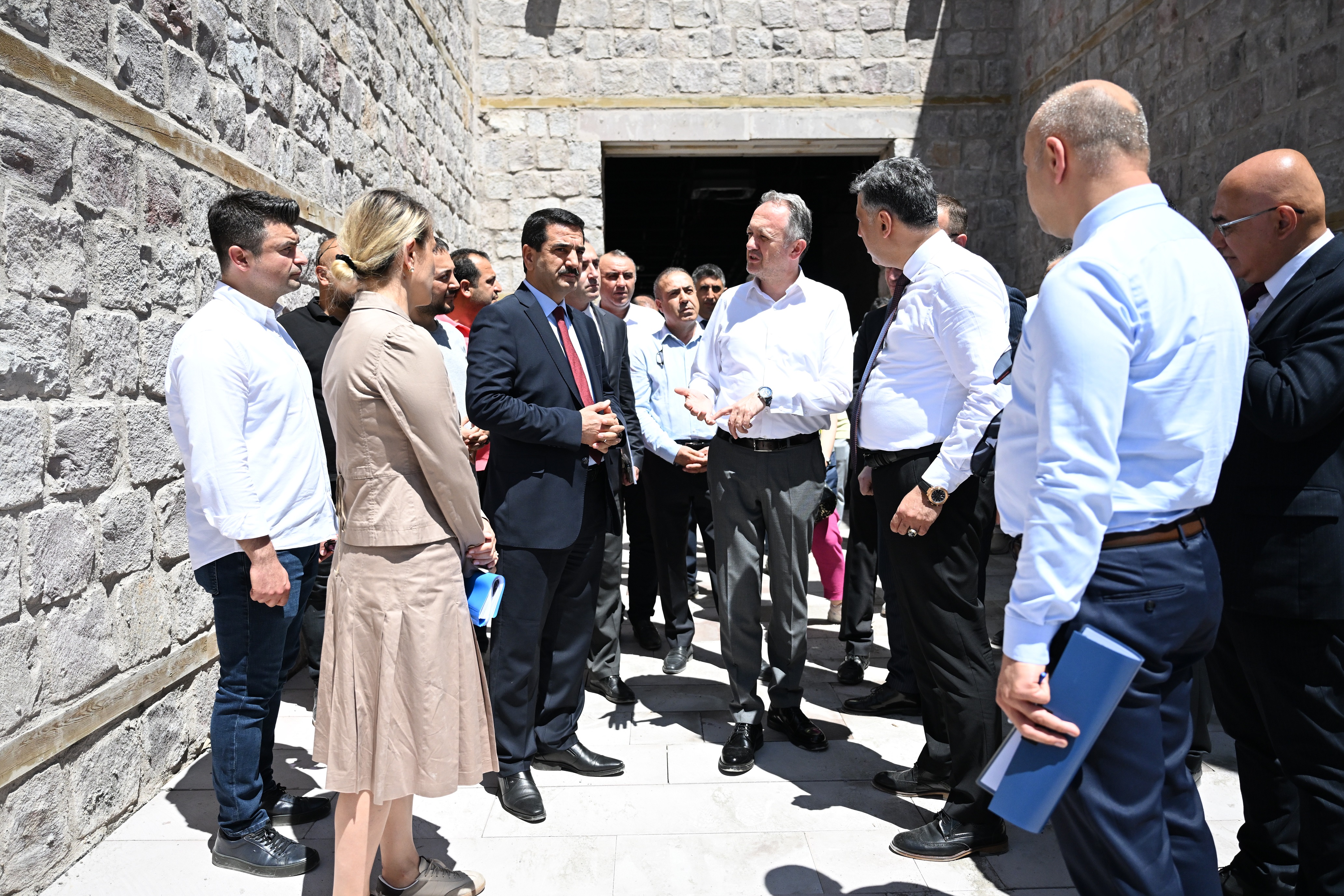 Başkan Taşkın, Bakan Yardımcısı Yazgı İle Beraber Battalgazi’nin Tarihi Yapılarını İnceledi