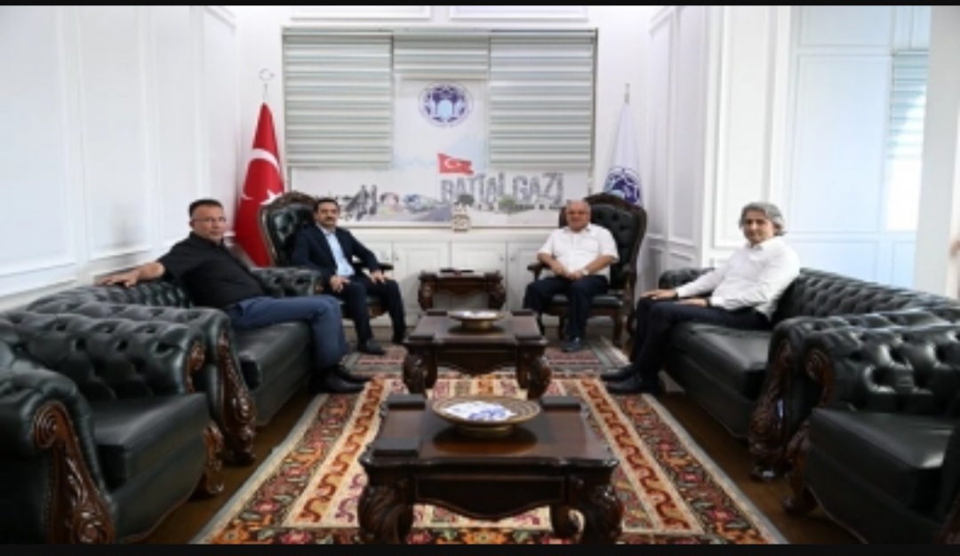 Başkan Taşkın Darendeliler Derneği'ni Ağırladı