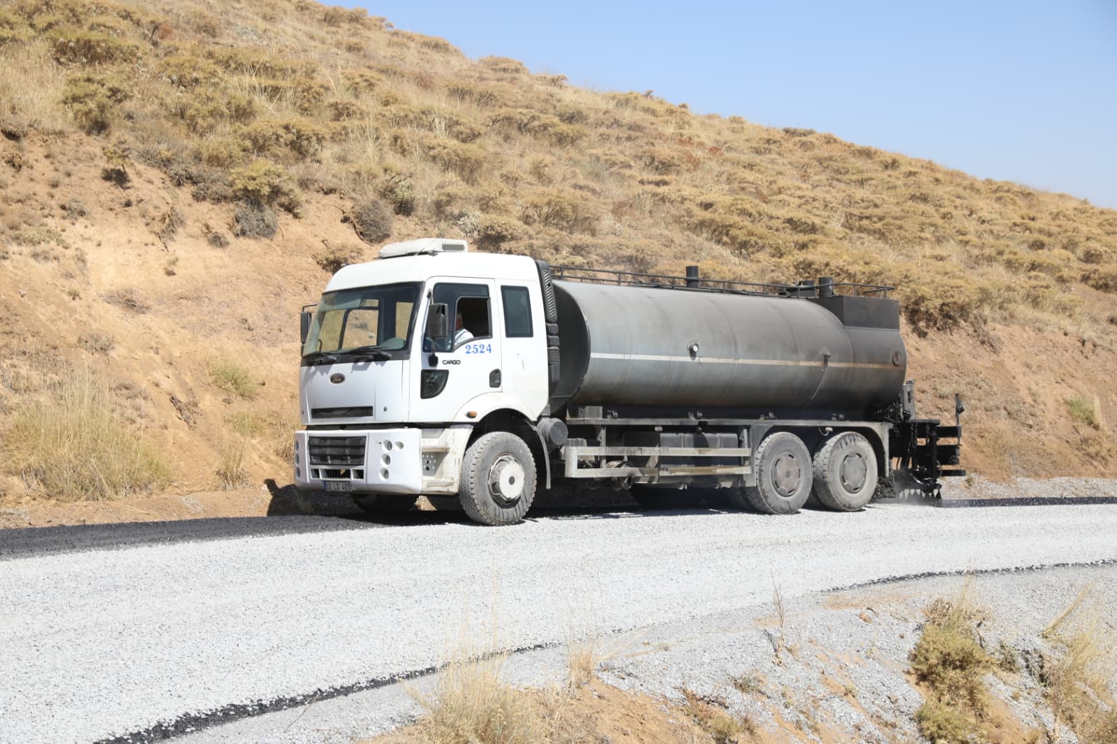 BATTALGAZİ BELEDİYESİ’NDEN 5 KİLOMETRELİK ASFALT ÇALIŞMASI