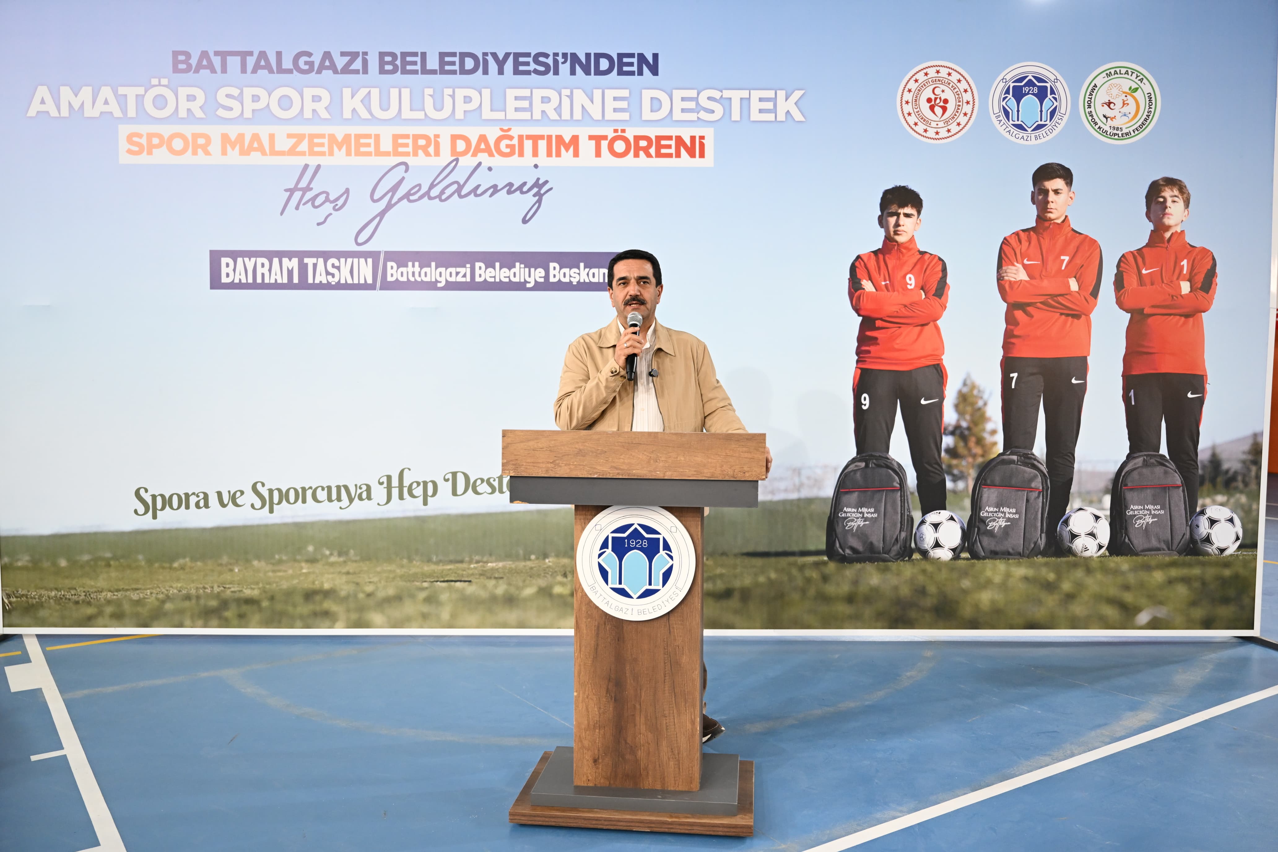 BATTALGAZİ BELEDİYESİ’NDEN AMATÖR SPOR KULÜPLERİNE 4,5 MİLYON TL’LİK DESTEK
