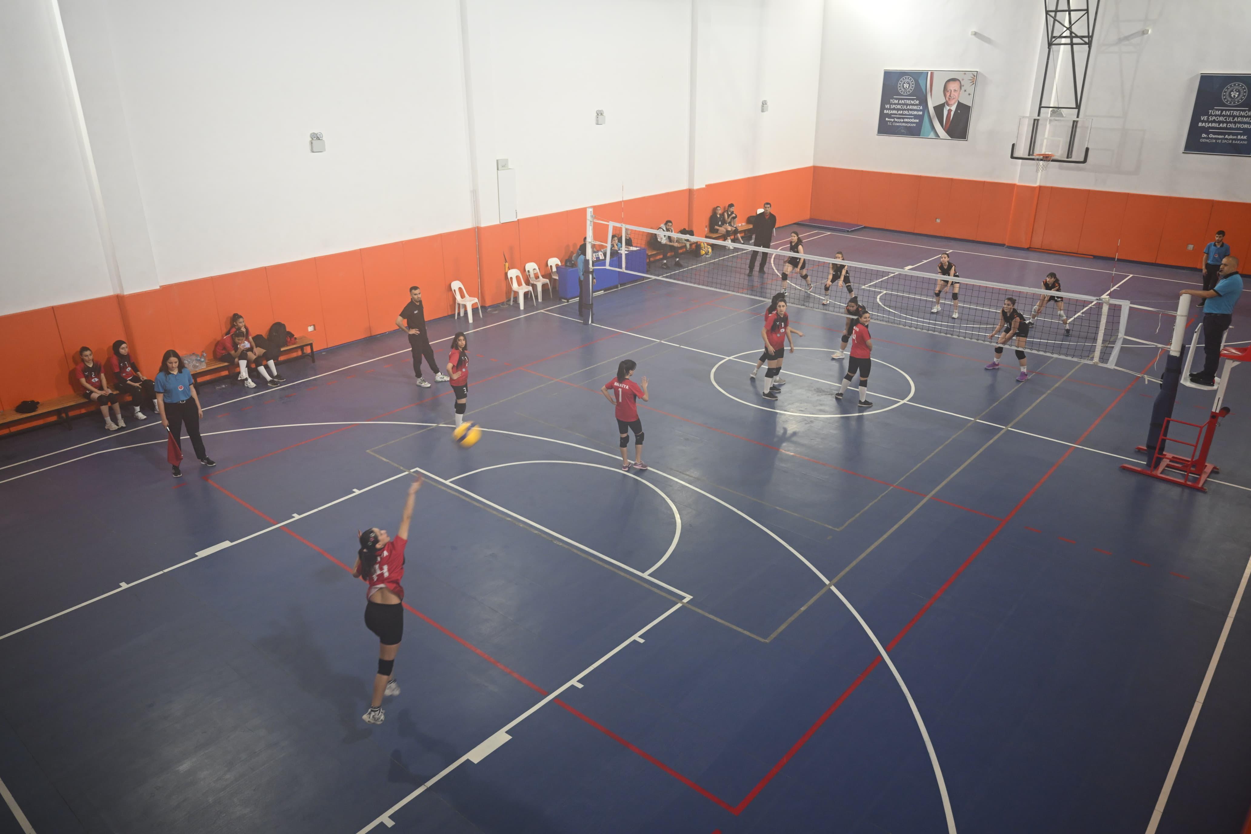 Battalgazi Belediyespor’dan Yıldız Kızlarda Net Galibiyet