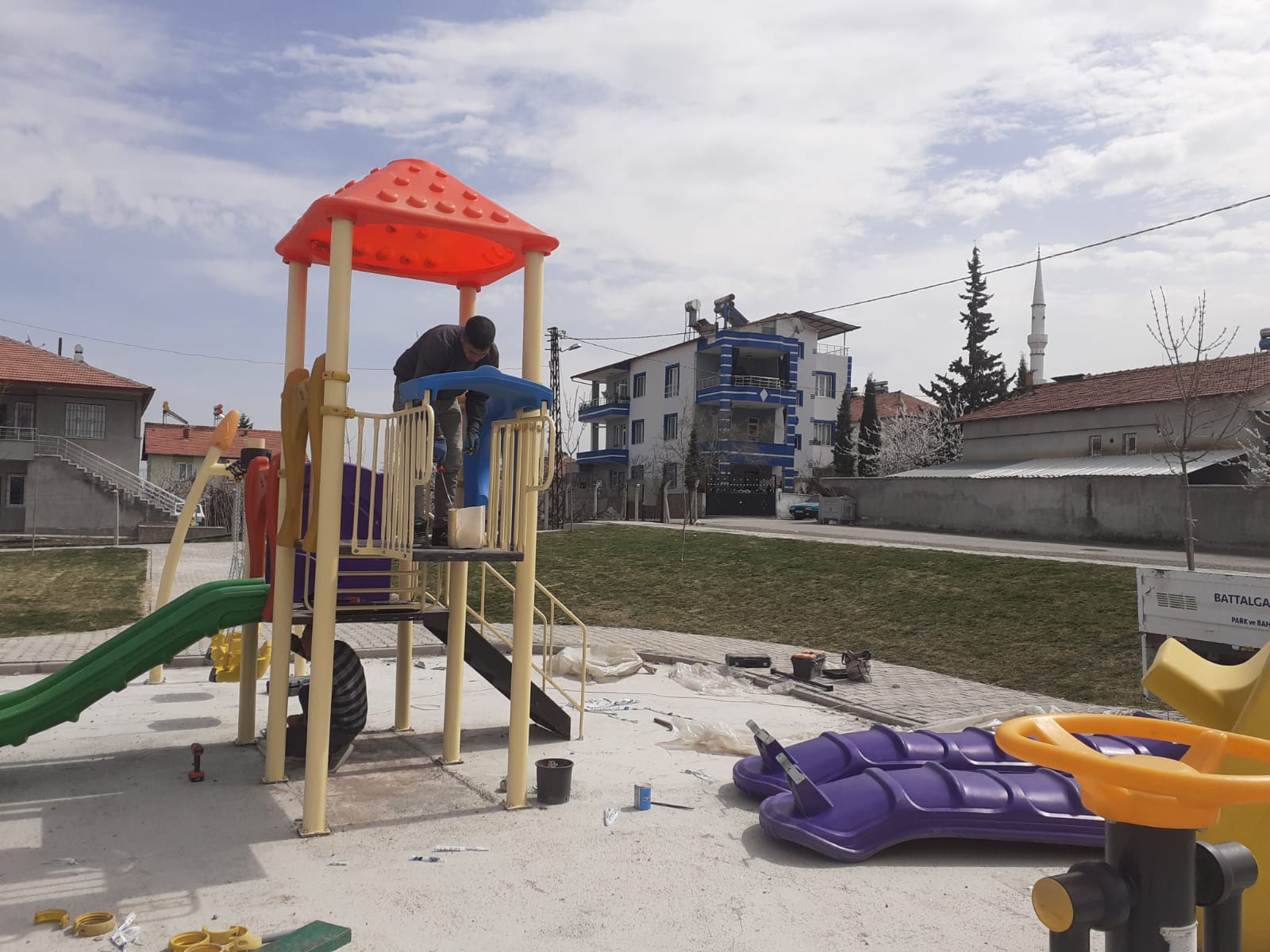 BATTALGAZİ’DE BAYRAM TATİLİ HİZMETLE GEÇTİ