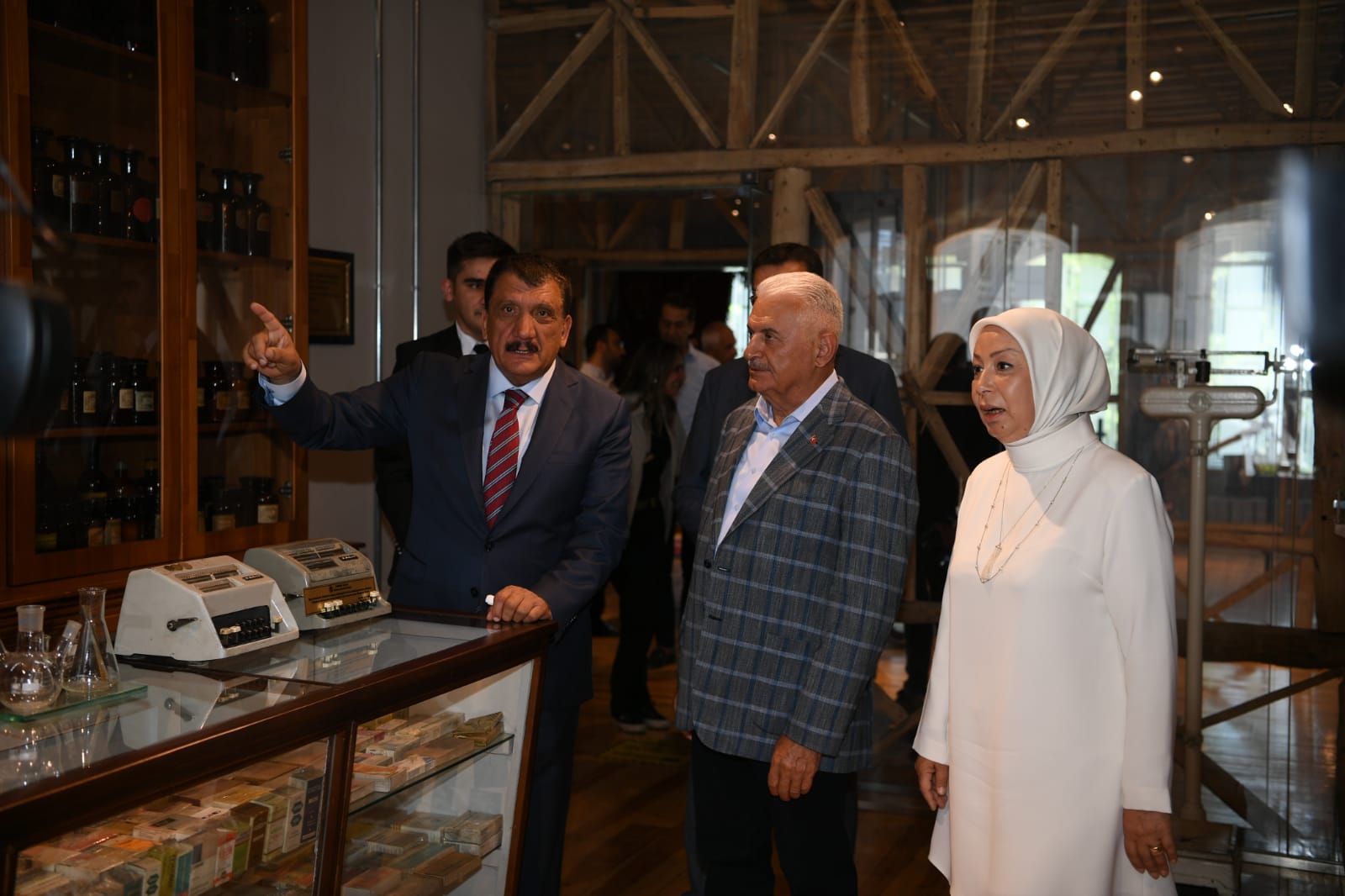 Binali Yıldırım Kent Müzesini Gezdi