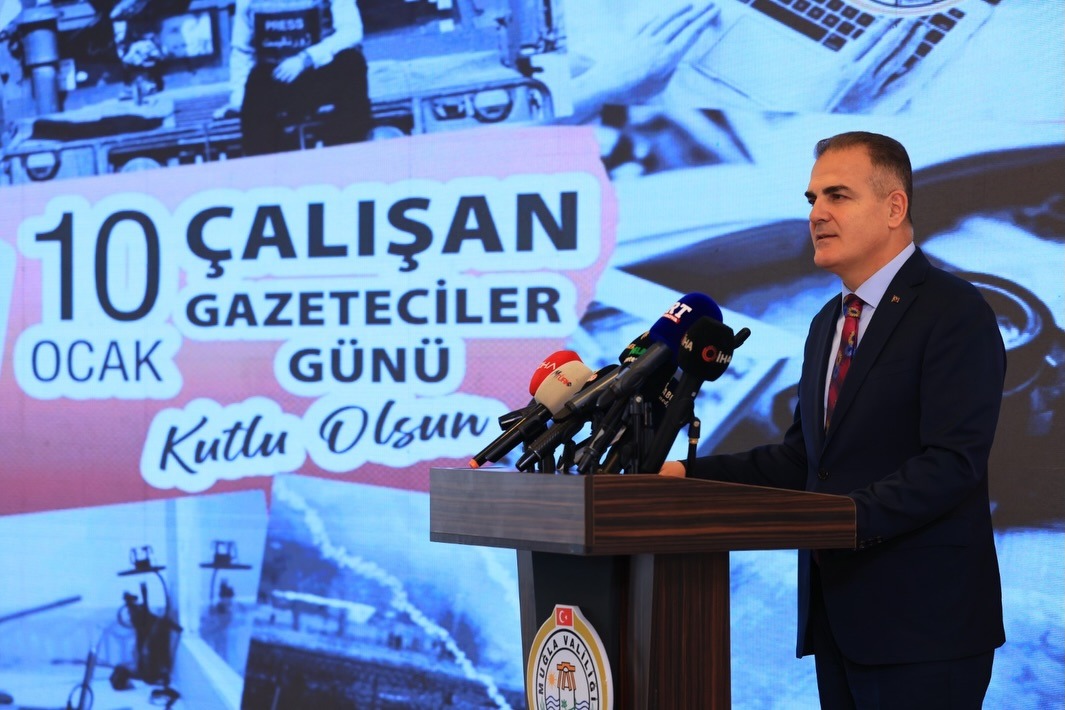 Bu Toprakların Yetiştirdiği Bir Devlet Adamı: Vali Dr. İdris Akbıyık