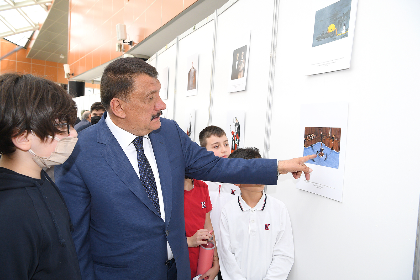 Büyükşehir Belediyesi ve TED Koleji’nin Düzenlediği Karikatür Çalıştayı Başladı