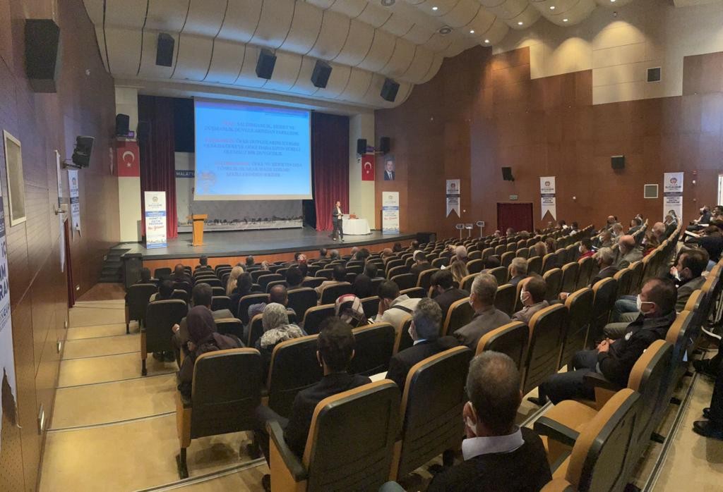 Büyükşehir Belediyesinde hizmet içi eğitim semineri sona erdi