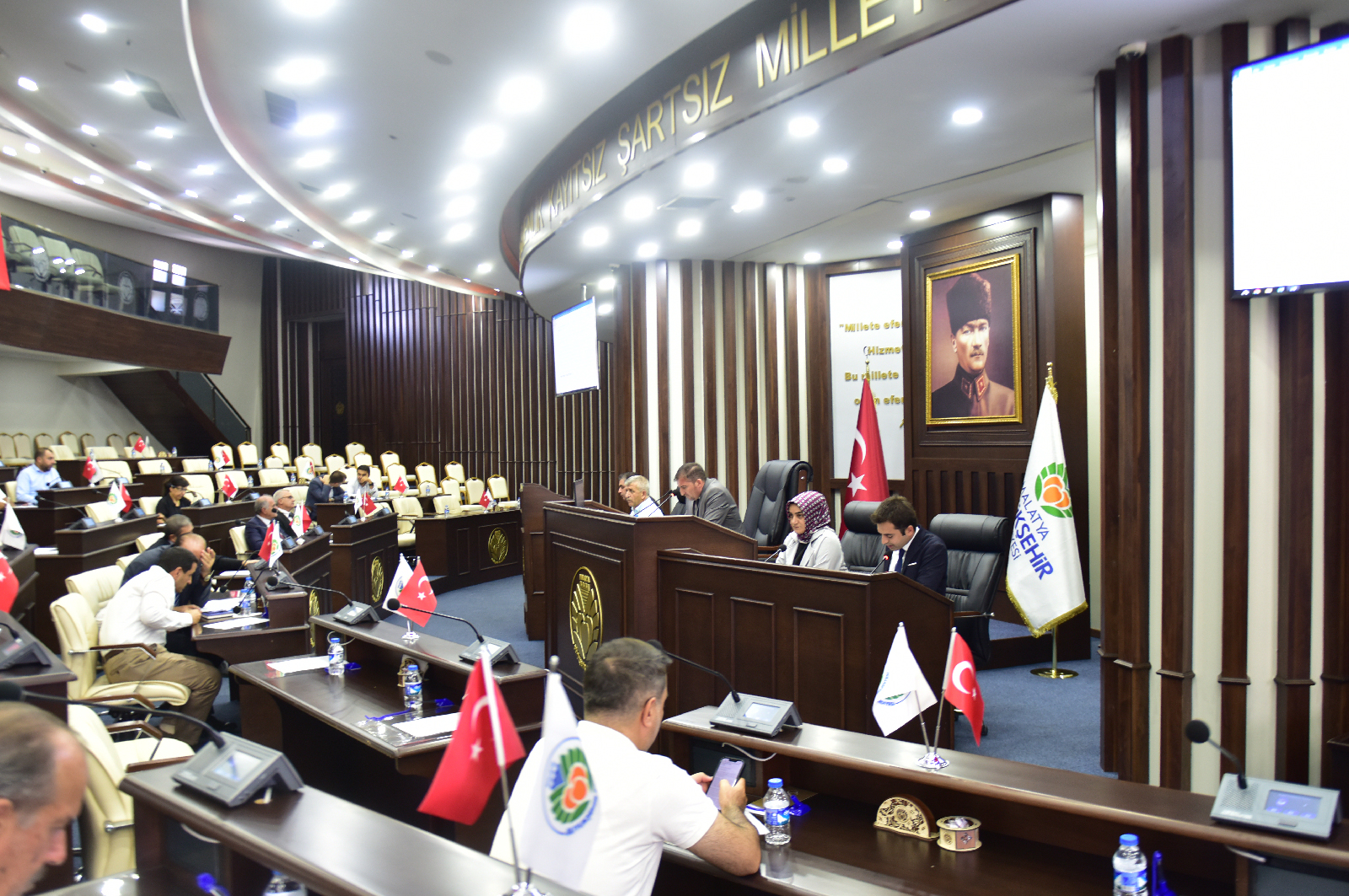 Büyükşehir Meclisi Toplandı 