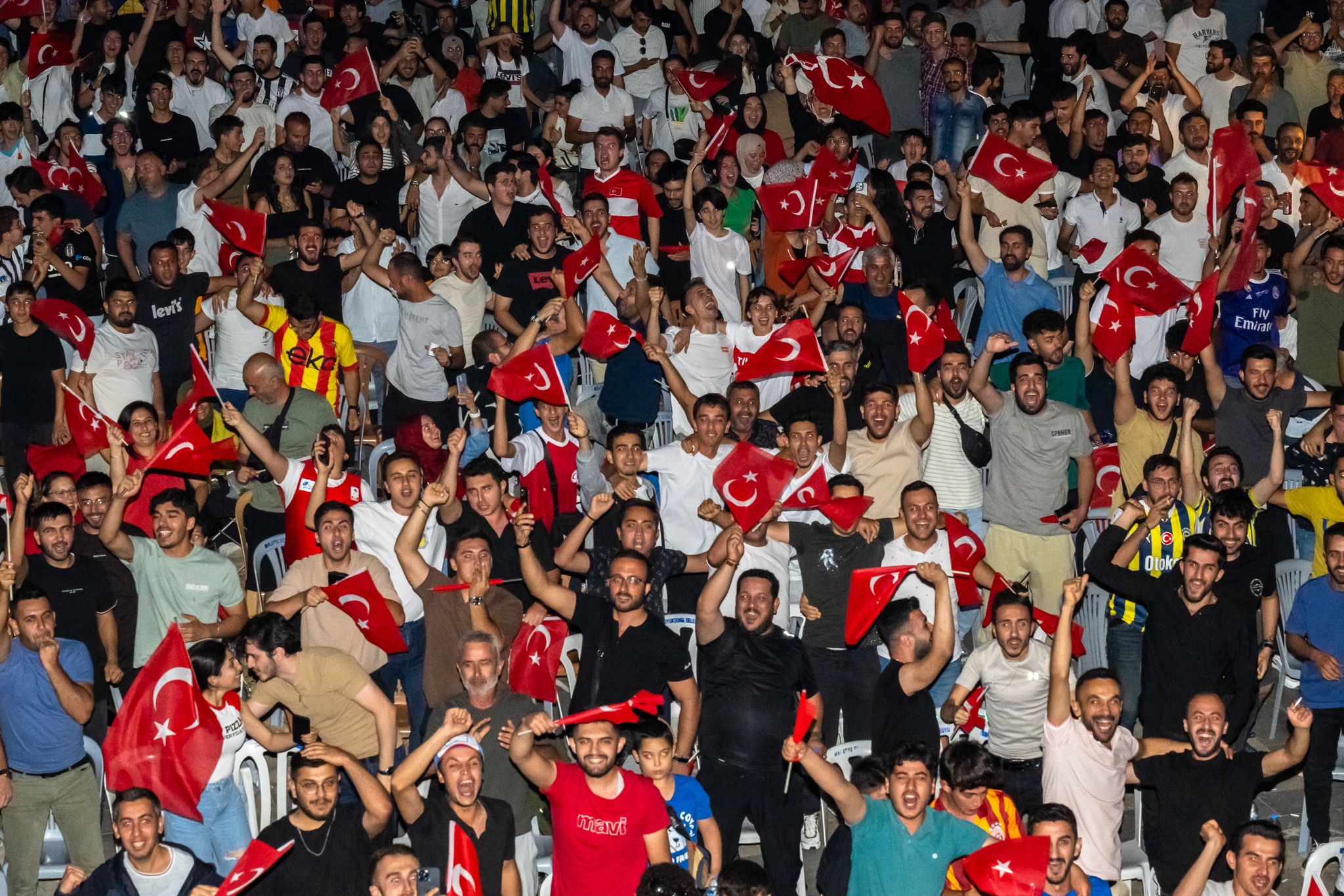 Çeyrek Final Heyecanı Sanat Sokağında Yaşandı