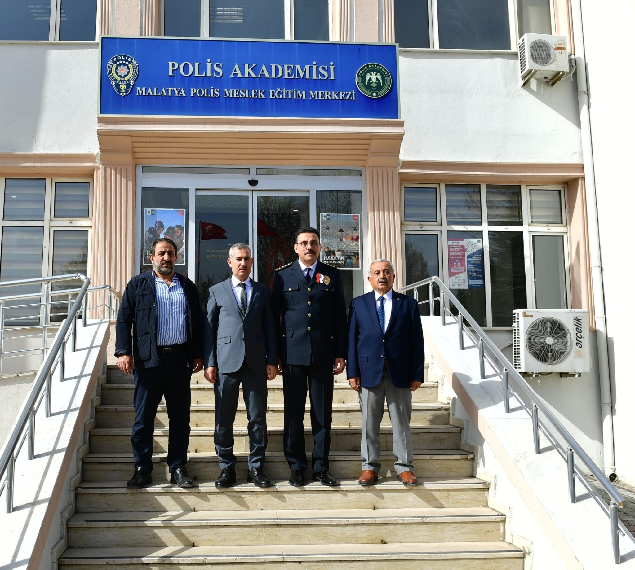 Çınar, “Türk Polis Teşkilatıyla Gurur Duyuyoruz”