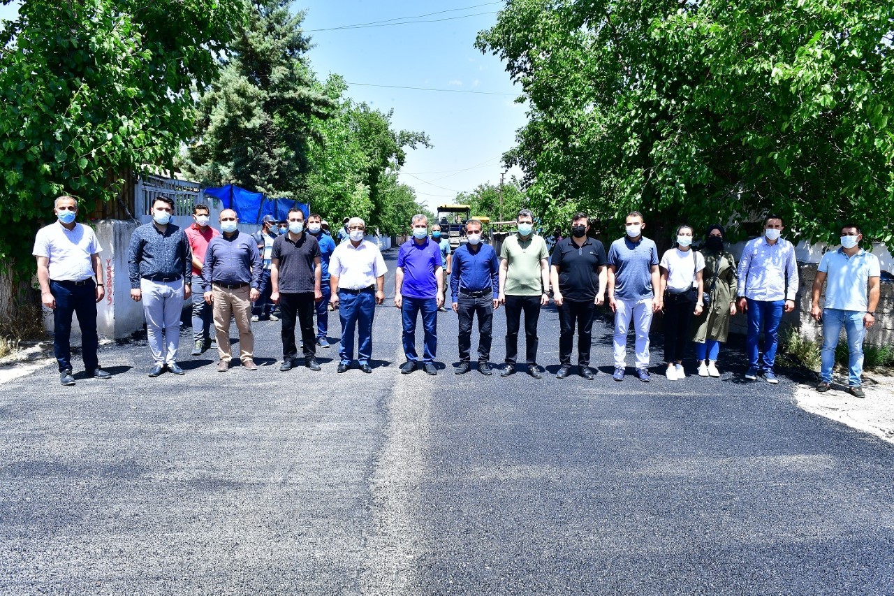 Çınar, yol yenileme hizmetlerini inceledi