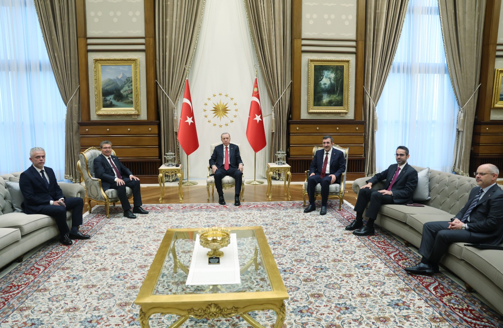 Cumhurbaşkanı Erdoğan, KKTC Başbakanı Ünal Üstel'i kabul etti