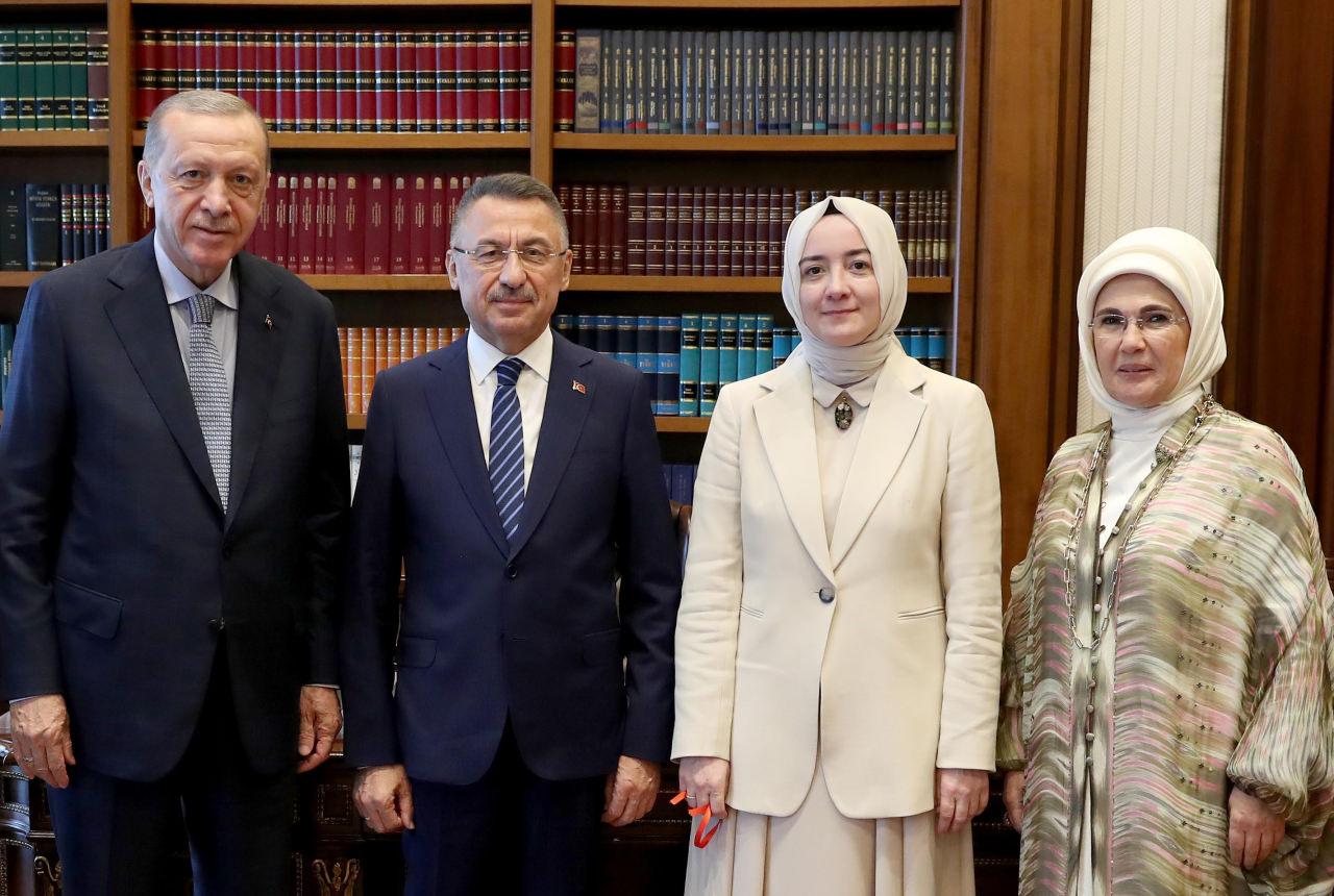 Cumhurbaşkanı Yardımcısı Fuat Oktay Nişanlandı