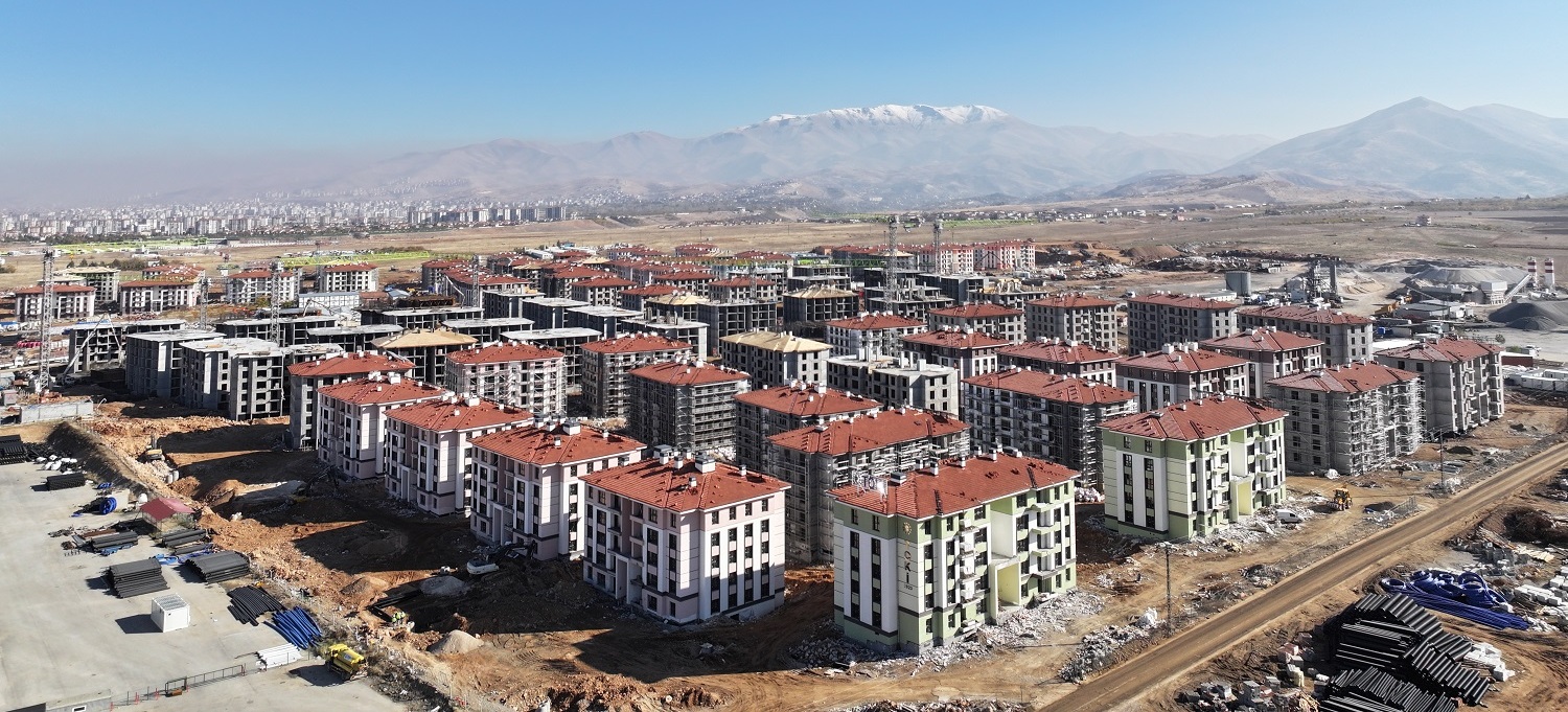 Deprem Konutlarında Çalışmalar Hızlandı