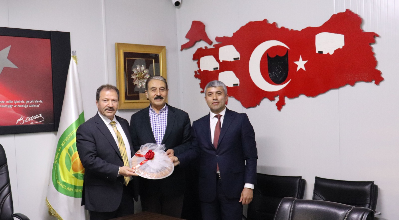 Depremde Malatyalıların Yanında Olanları Esnaf Unutmadı