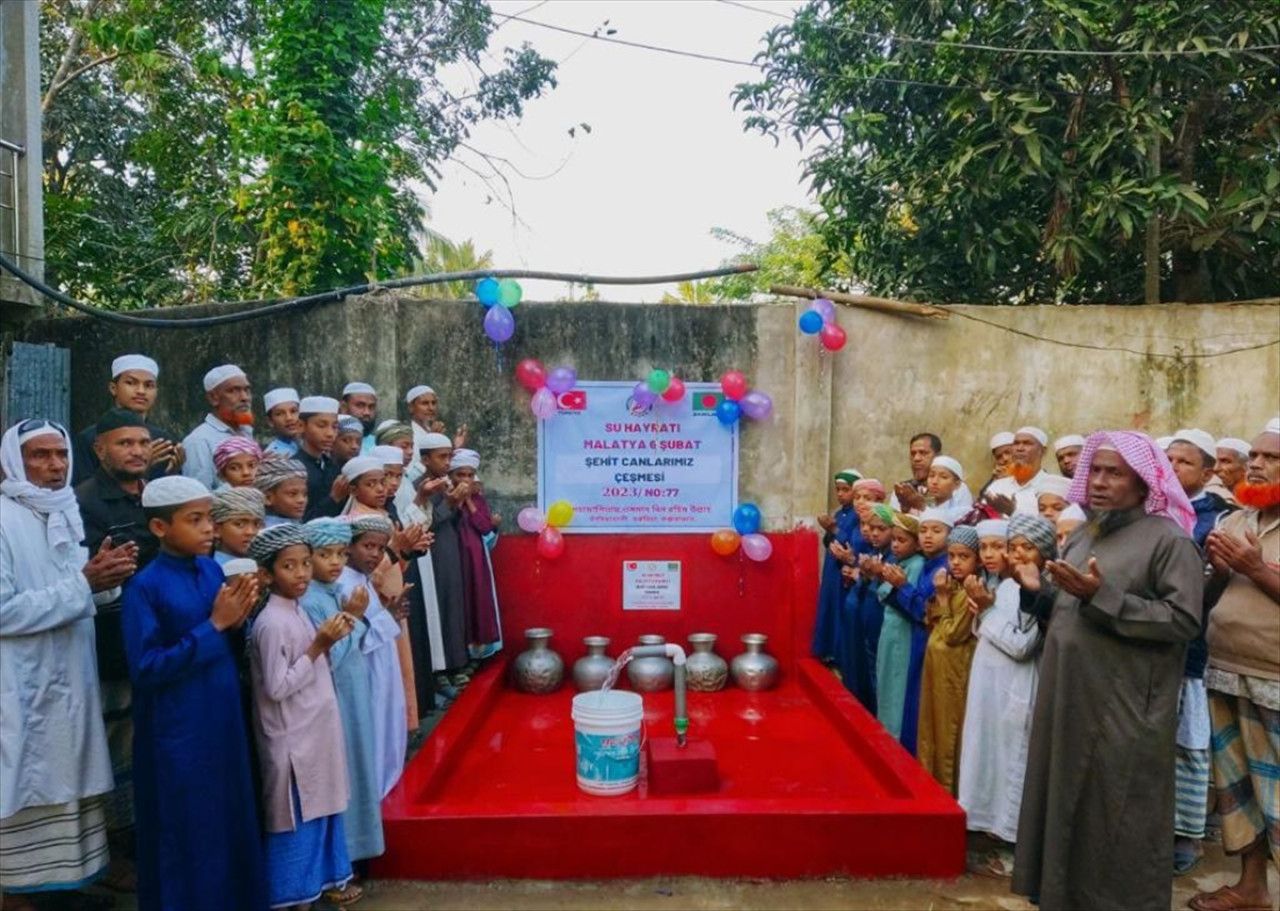 Depremde Ölen Öğrencilerinin İsimlerini Bangladeş'te Yaşatacaklar