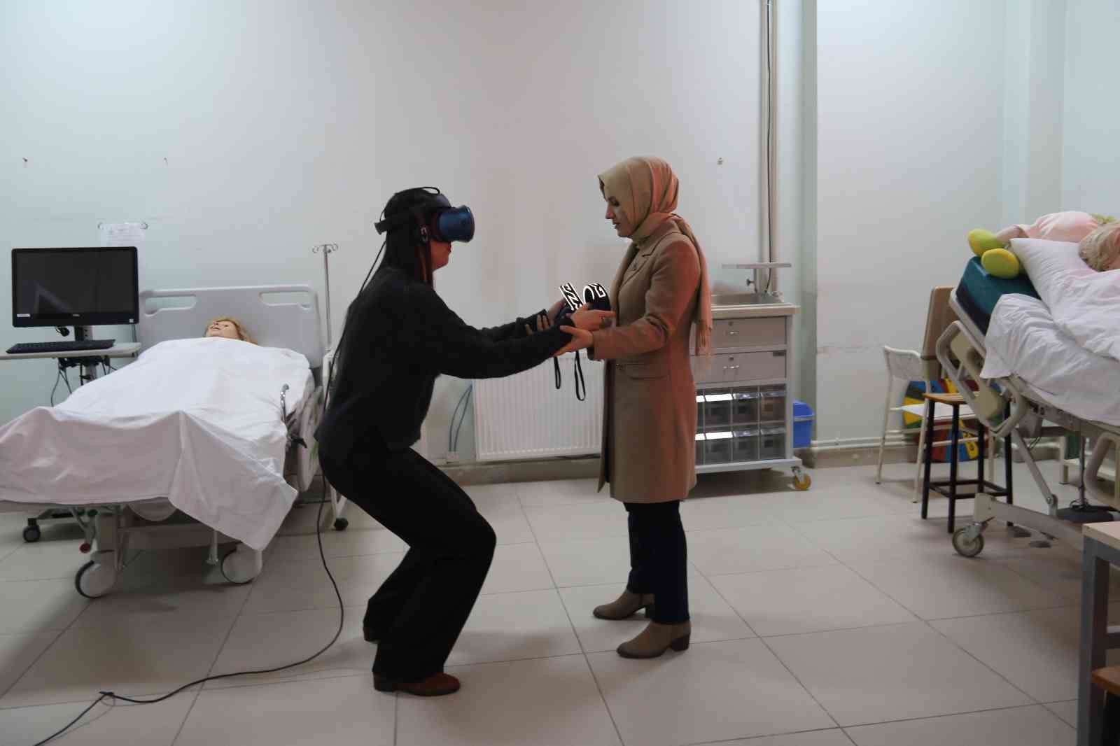 Doğum ağrılarına sanal dokunuş