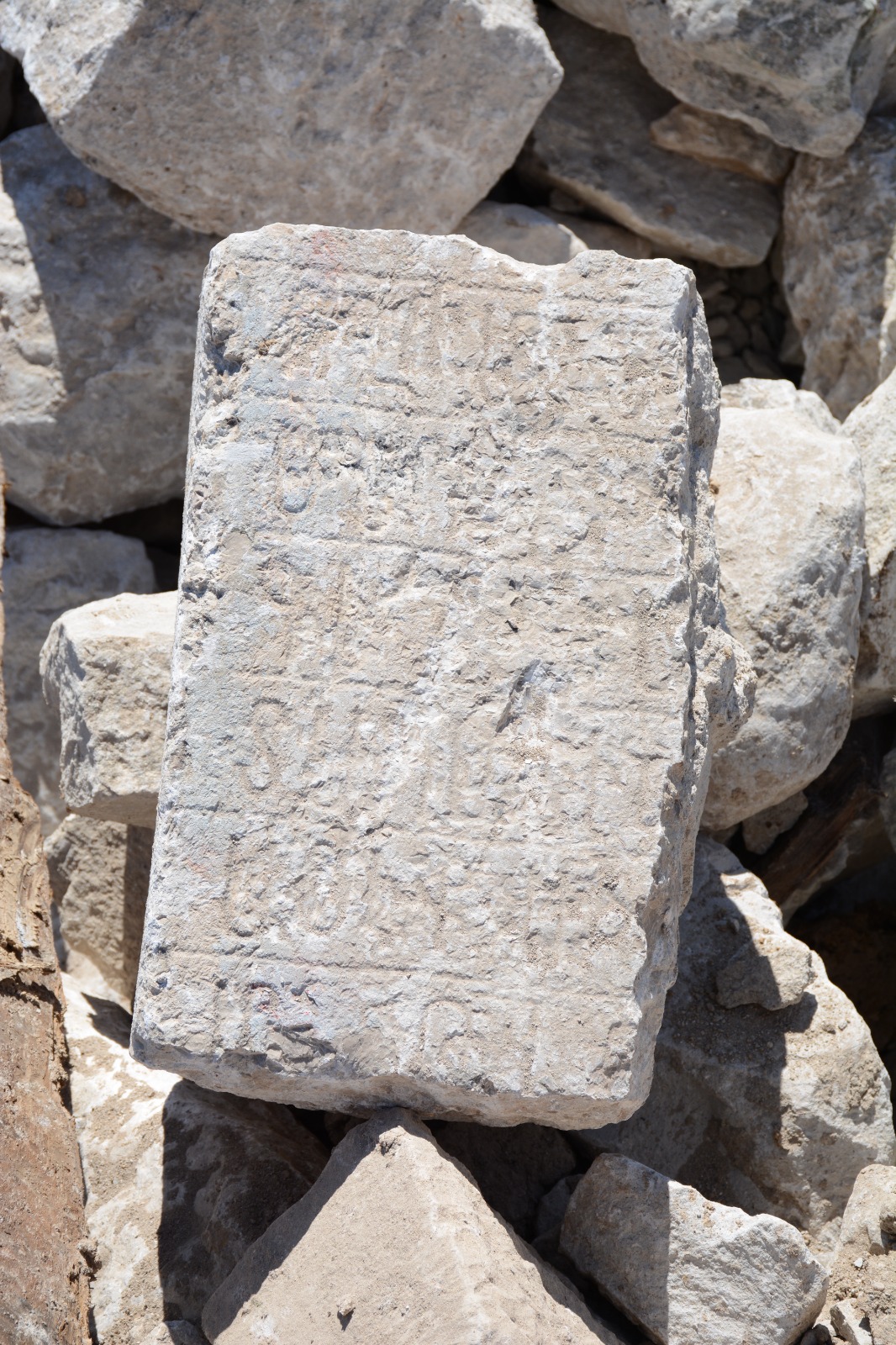 Enkazdan Tarih Çıktı