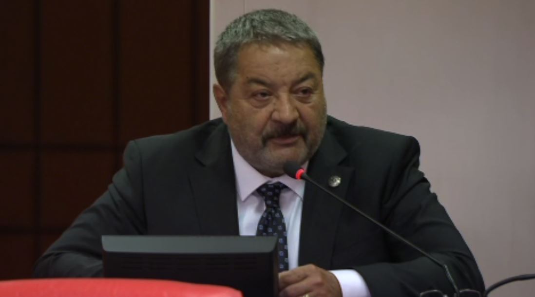 Fendoğlu O Müdürlüklerin Kapatılmamasını İstedi