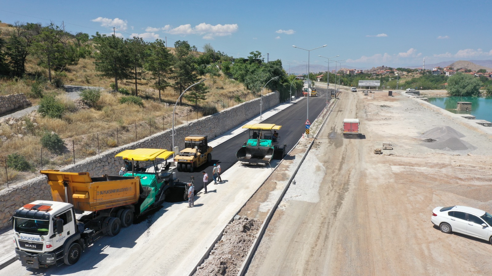 Güldal Akşit Bulvarında Çalışmalar Sürüyor